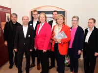 Mitglieder der Arbeitsgruppe zusammen mit der Bundestagspräsidentin (von links nach rechts: Rainer Henssler (ConCultura), Torsten Weigelt, Julian Wirth, Bärbel Bas, Dr. Daniel Groth (ConCultura), Dr. Beate Matuschek, Mairianne Bopp, Dr. Helma Brunck) Foto: Jürgen Moog