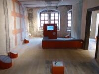 Wandbemalung 16. Jahrhundert. Informationseinheit mit Filmaufnahmen vom Haus vor der Restaurierung 1991.