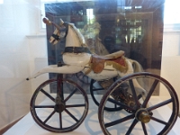 Pferd auf Rädern