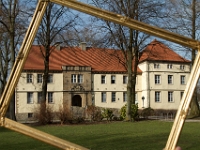 Im Sommer 2014 feiert Schloss Strünked 350-jähriges Jubiläum, 1664 wurde es in seiner heutigen Form fertiggestellt.