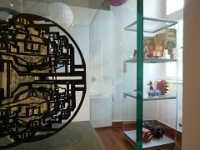 Das Kunstwerk "Fragmented" der Kirigami-Künstlerin Ingrid Siliakus in der Abteilung „kreativ entfaltet“